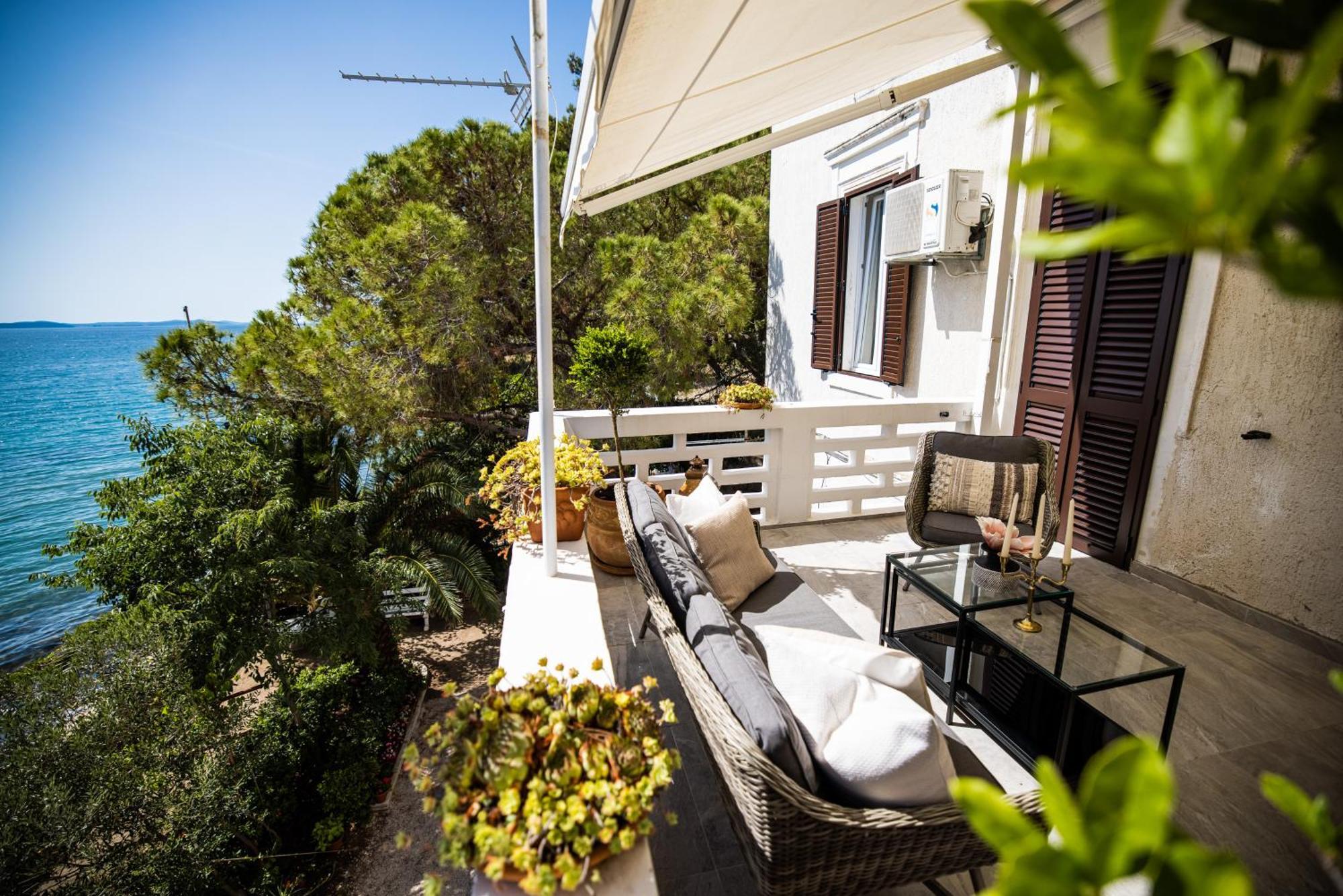 Zadar Center Beach Apartment - Directly On The Sea Exterior photo