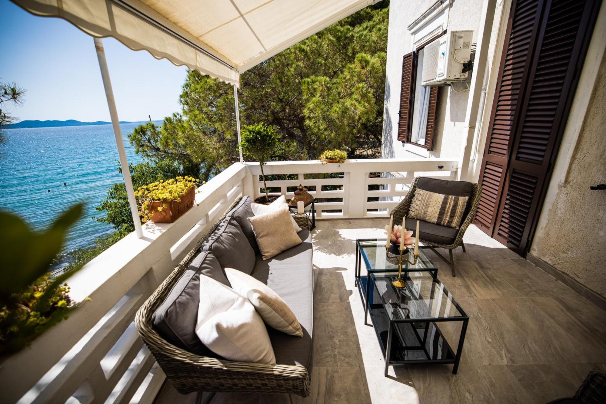 Zadar Center Beach Apartment - Directly On The Sea Exterior photo